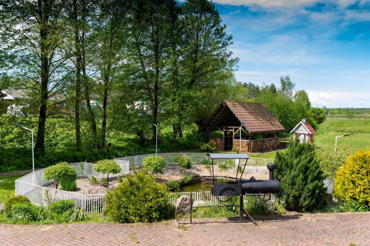 Pensjonat Agroturystyczny Pod Modrzewiem Bed & Breakfast Florczaki Exterior photo